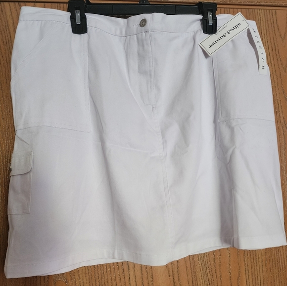 Alfred Dunner Pants - Alfred Dunner White Stretch Woman's Skort Zip & Button Closure Pockets Sz 20 NWT